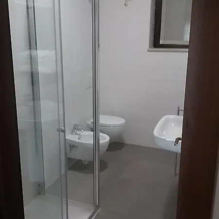 Weiss Apartman *