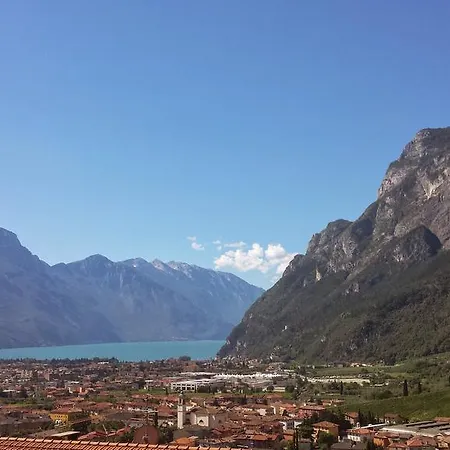 Weiss Riva del Garda